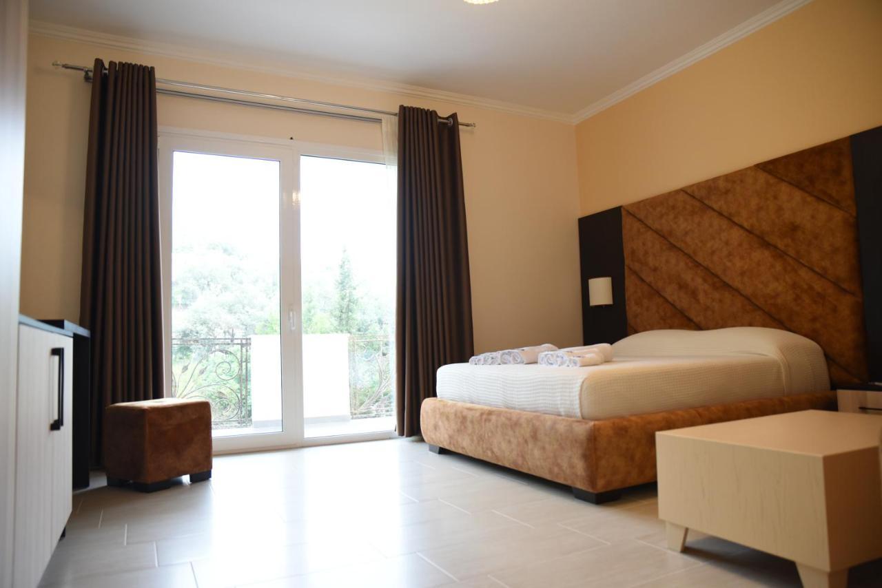 Monte Mare Hotel Vlore Bagian luar foto