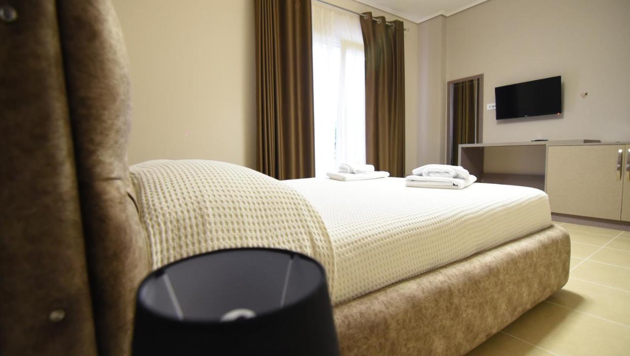 Monte Mare Hotel Vlore Bagian luar foto