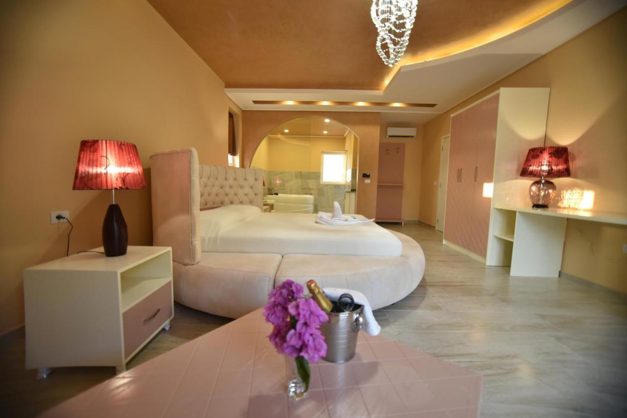 Monte Mare Hotel Vlore Bagian luar foto
