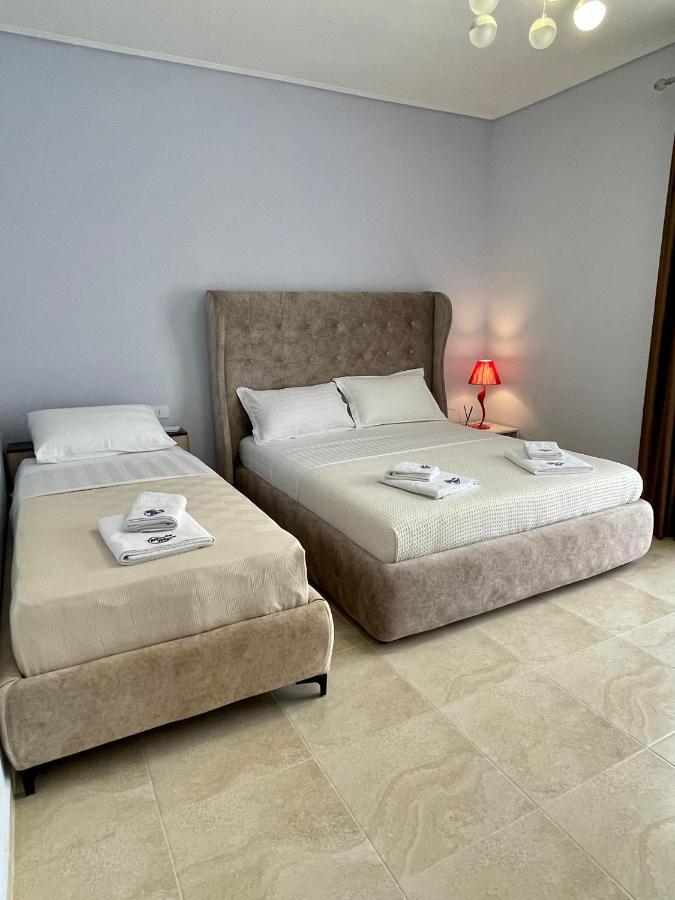 Monte Mare Hotel Vlore Bagian luar foto