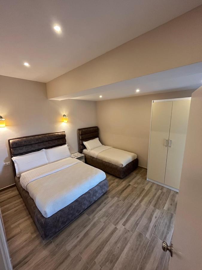 Monte Mare Hotel Vlore Bagian luar foto