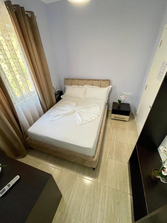 Monte Mare Hotel Vlore Bagian luar foto