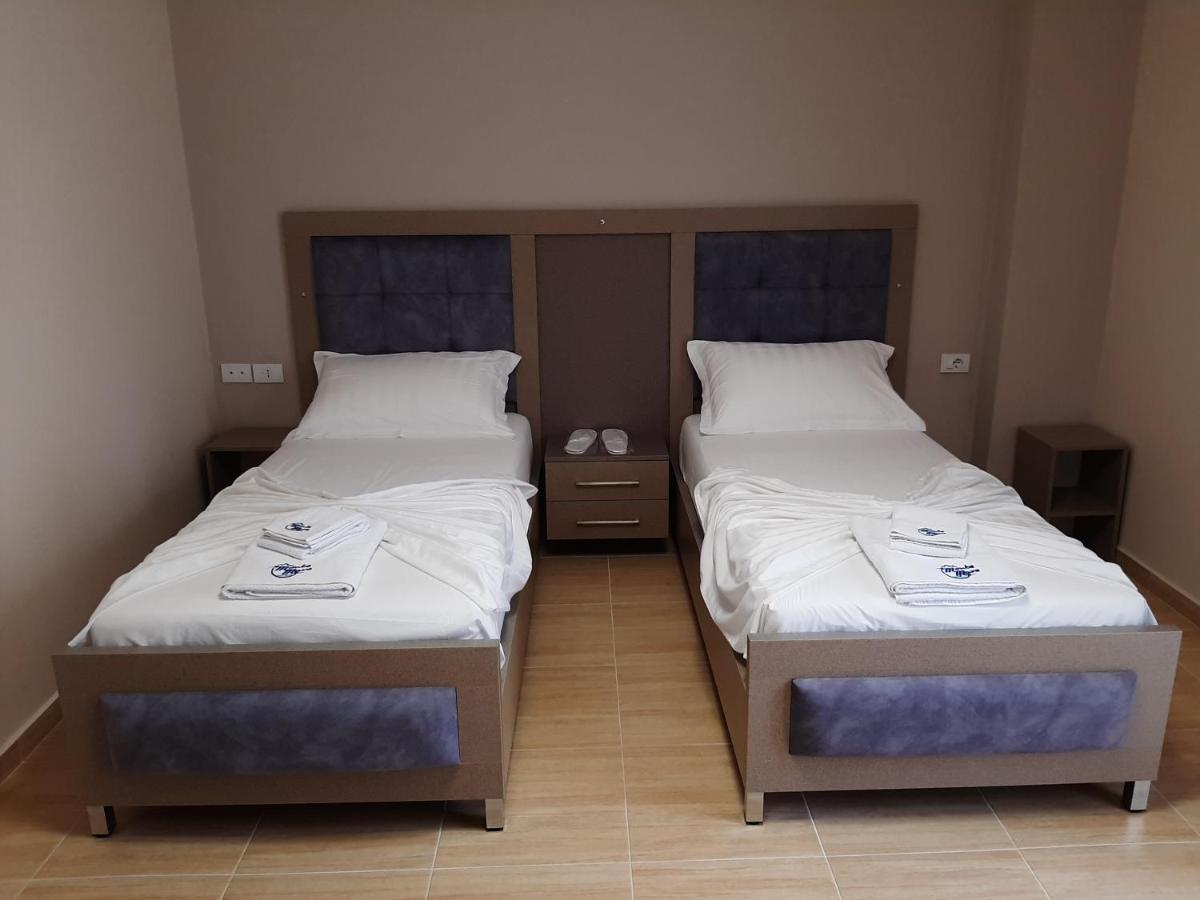 Monte Mare Hotel Vlore Bagian luar foto