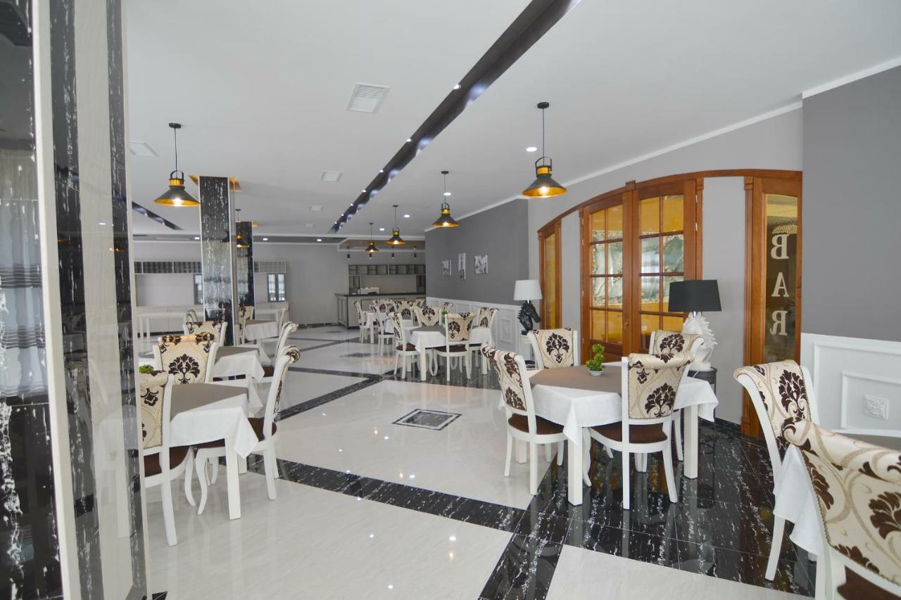 Monte Mare Hotel Vlore Bagian luar foto